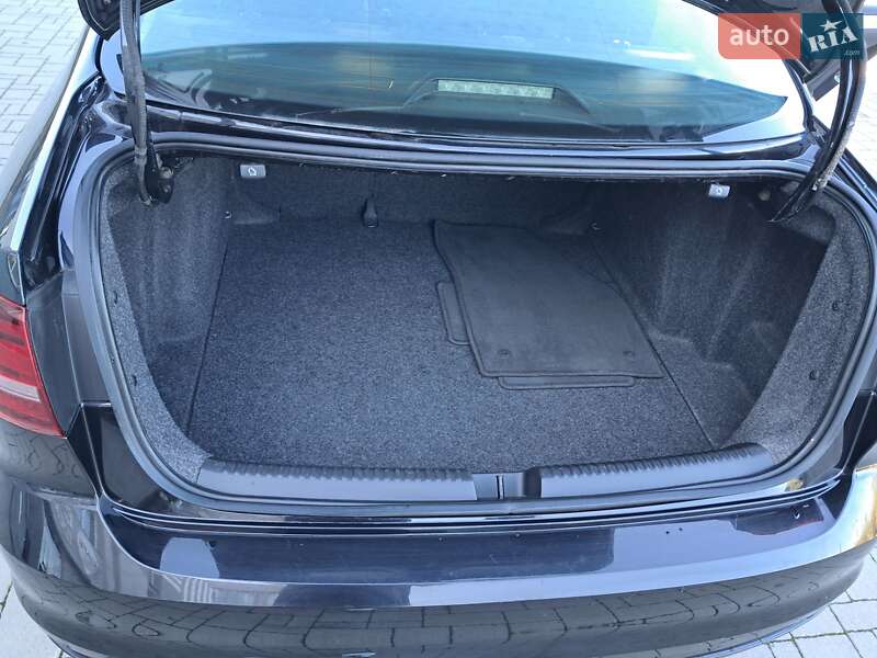 Седан Volkswagen Jetta 2015 в Мурованом фото 42 Седан Volkswagen Jetta 2015 в Мурованом