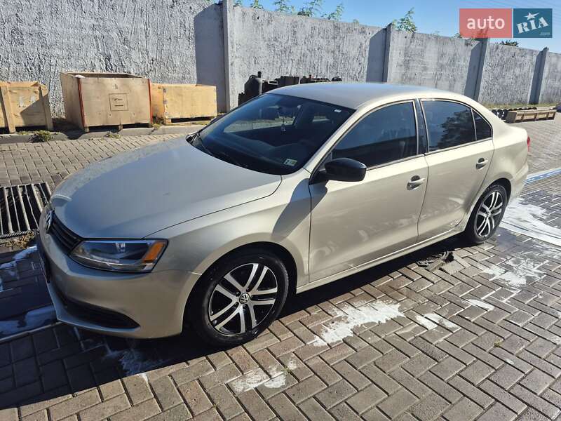 Седан Volkswagen Jetta 2014 в Черкассах