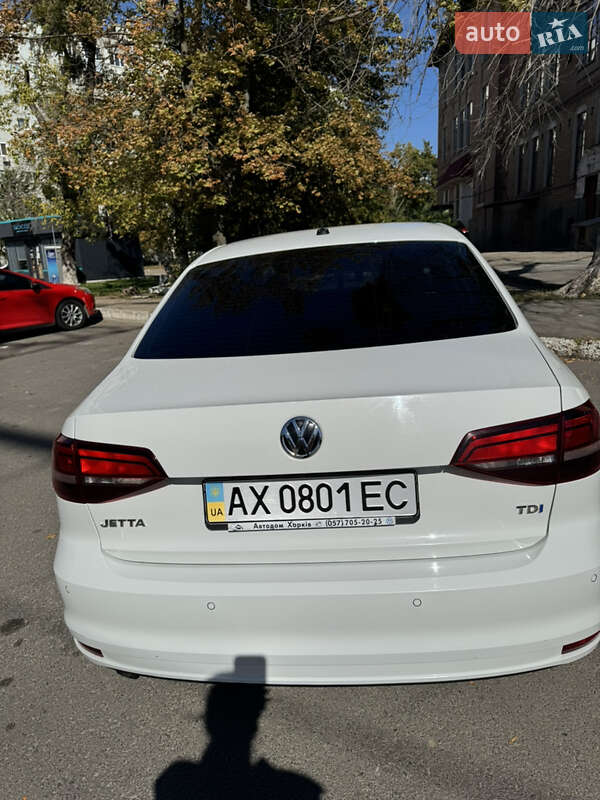 Седан Volkswagen Jetta 2016 в Харькове