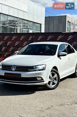 Седан Volkswagen Jetta 2016 в Сумах