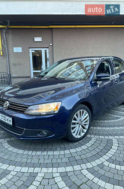 Седан Volkswagen Jetta 2014 в Ирпене