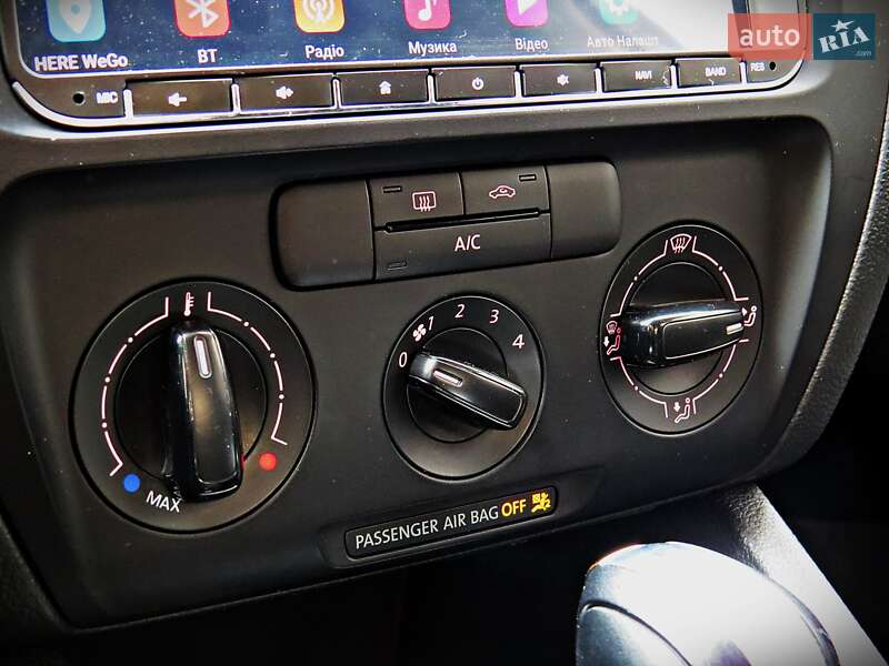 Седан Volkswagen Jetta 2014 в Черкасах