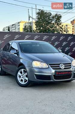 Седан Volkswagen Jetta 2005 в 