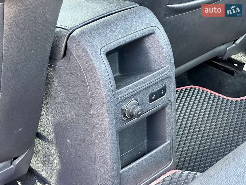 Седан Volkswagen Jetta 2014 в Киеве фото 37 Седан Volkswagen Jetta 2014 в Киеве