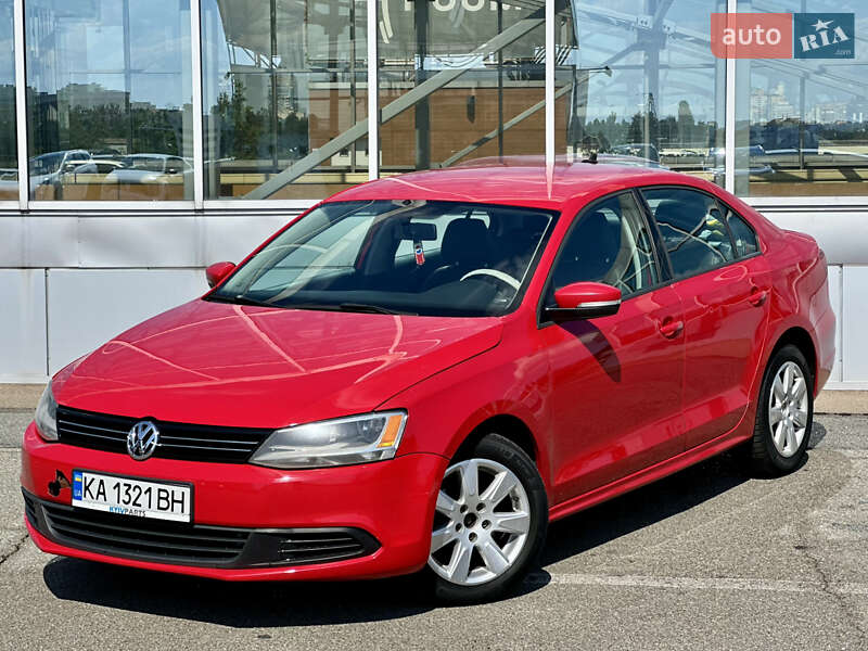 Седан Volkswagen Jetta 2014 в Киеве фото 62 Седан Volkswagen Jetta 2014 в Киеве