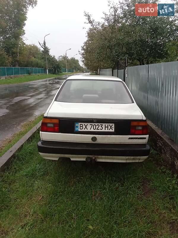Седан Volkswagen Jetta 1987 в Городку