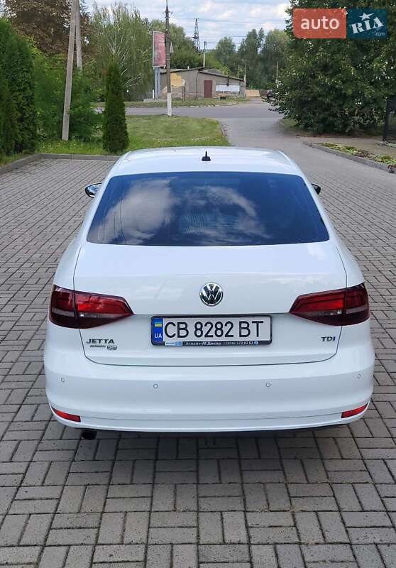 Седан Volkswagen Jetta 2016 в Киеве