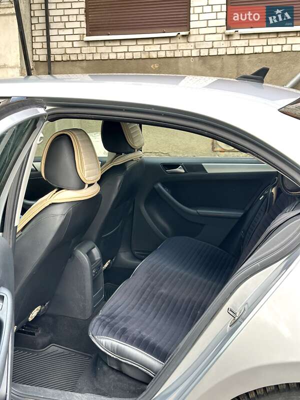 Седан Volkswagen Jetta 2012 в Знаменовке фото 5 Седан Volkswagen Jetta 2012 в Знаменовке