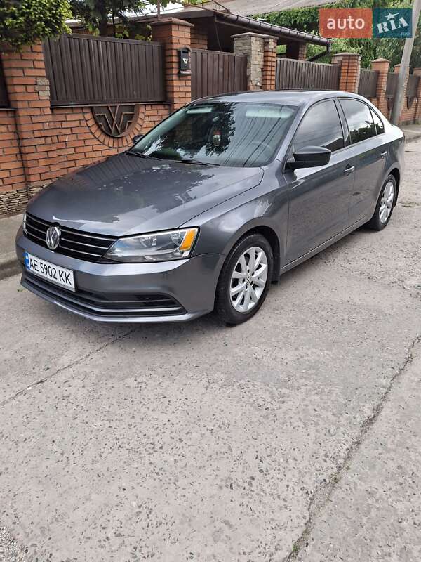 Седан Volkswagen Jetta 2015 в Киеве
