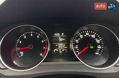 Седан Volkswagen Jetta 2014 в 