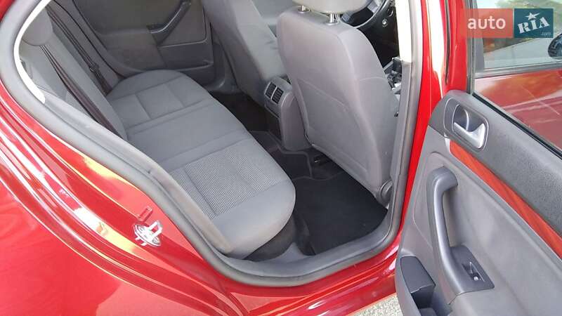 Седан Volkswagen Jetta 2007 в Киеве