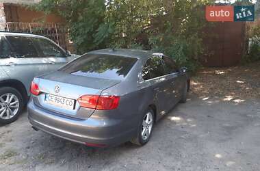 Седан Volkswagen Jetta 2013 в 