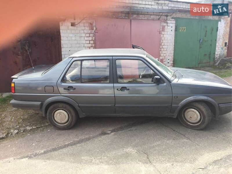 Седан Volkswagen Jetta 1987 в 