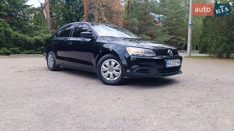 Седан Volkswagen Jetta 2014 в Харькове