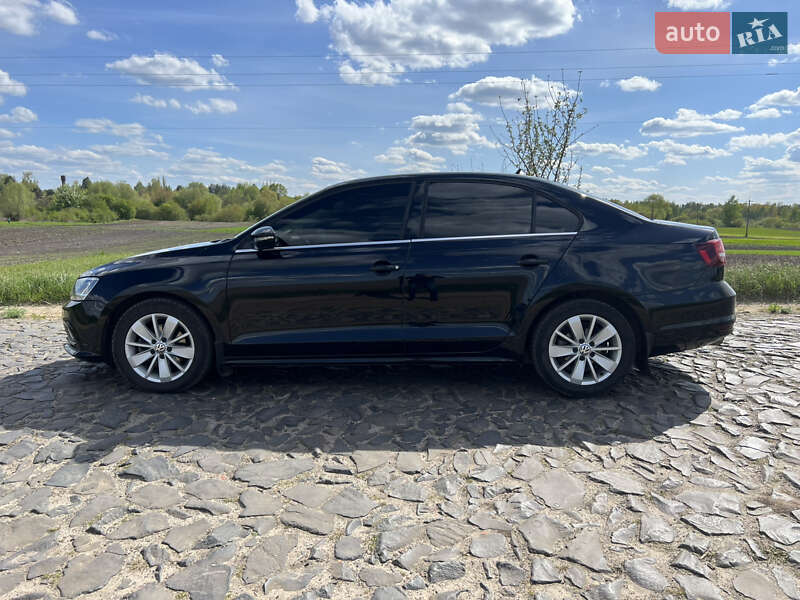 Седан Volkswagen Jetta 2016 в Рівному фото 3 Седан Volkswagen Jetta 2016 в Рівному