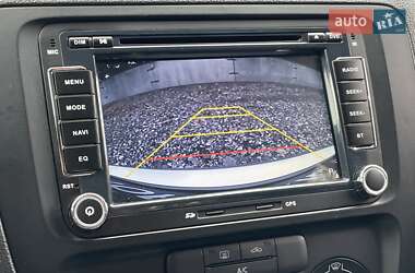 Седан Volkswagen Jetta 2014 в 