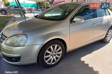 Седан Volkswagen Jetta 2006 в Полтаві