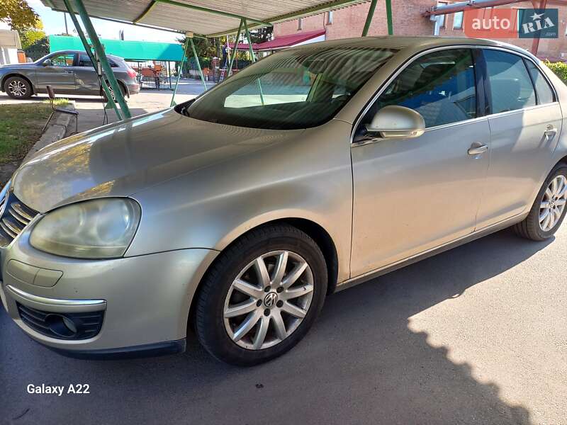Седан Volkswagen Jetta 2006 в Полтаве