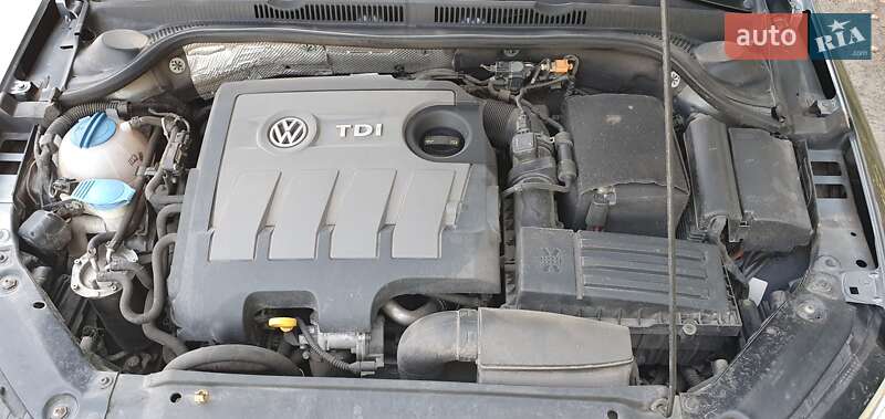 Седан Volkswagen Jetta 2016 в Киеве