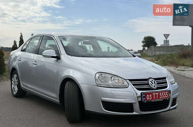 Седан Volkswagen Jetta 2006 в 
