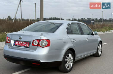 Седан Volkswagen Jetta 2006 в 
