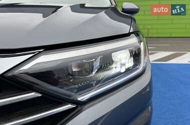 Седан Volkswagen Jetta 2019 в 