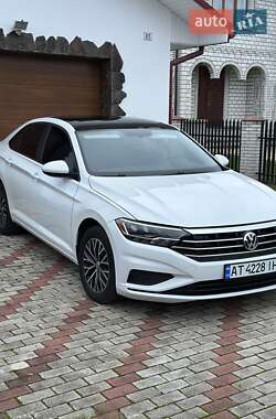 Седан Volkswagen Jetta 2019 в Івано-Франківську