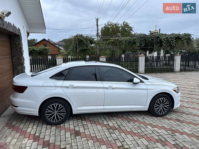 Седан Volkswagen Jetta 2019 в Івано-Франківську