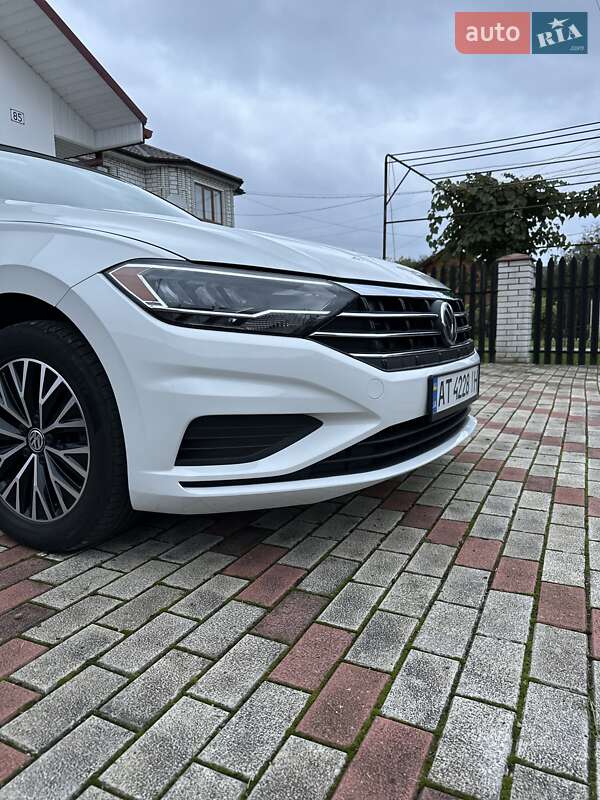 Седан Volkswagen Jetta 2019 в Івано-Франківську