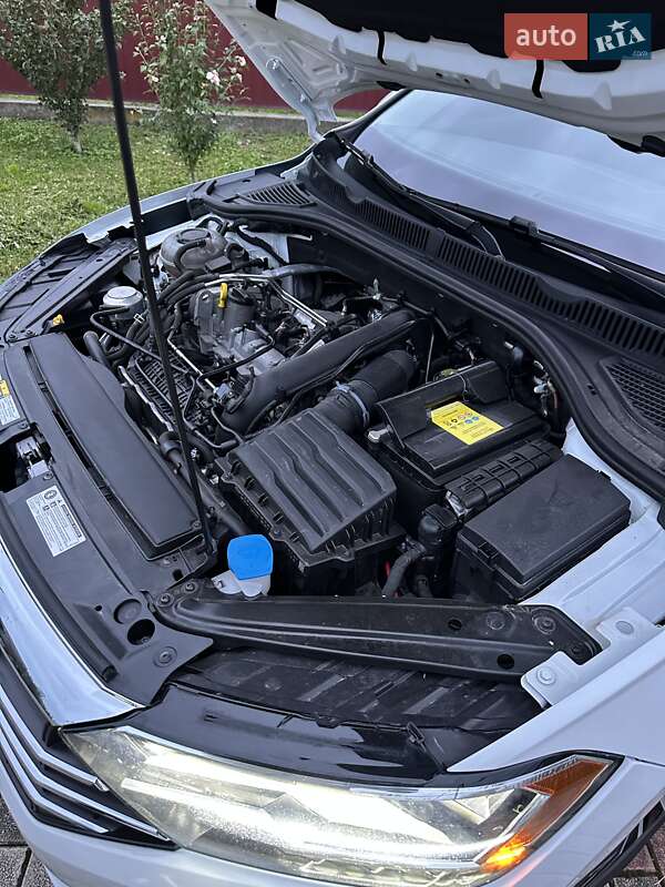 Седан Volkswagen Jetta 2019 в Івано-Франківську