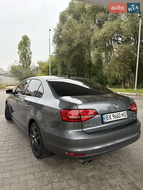Седан Volkswagen Jetta 2014 в Хмельницком