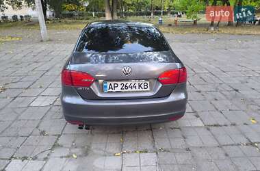 Седан Volkswagen Jetta 2011 в 