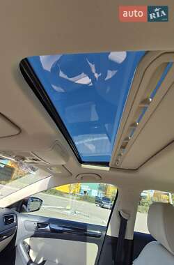 Седан Volkswagen Jetta 2016 в 