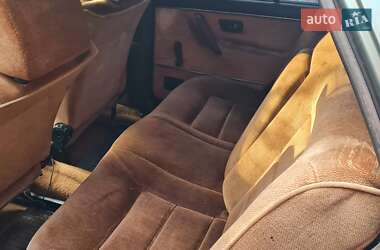 Седан Volkswagen Jetta 1987 в 