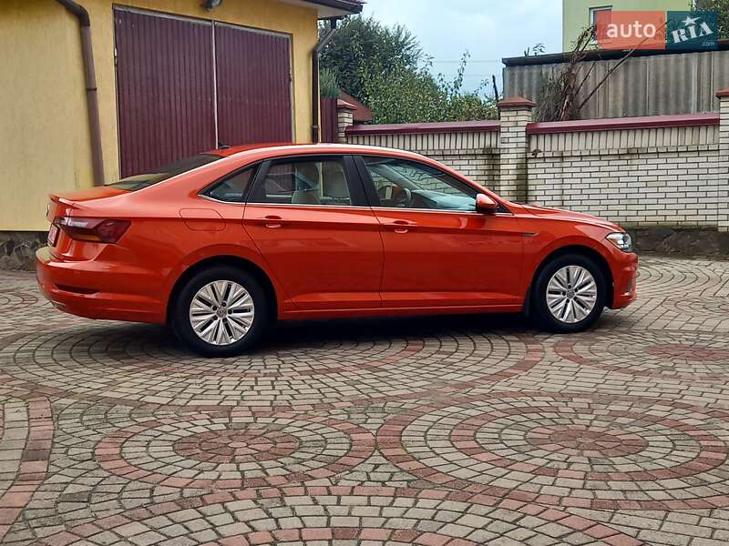 Седан Volkswagen Jetta 2018 в Львові фото 12 Седан Volkswagen Jetta 2018 в Львові