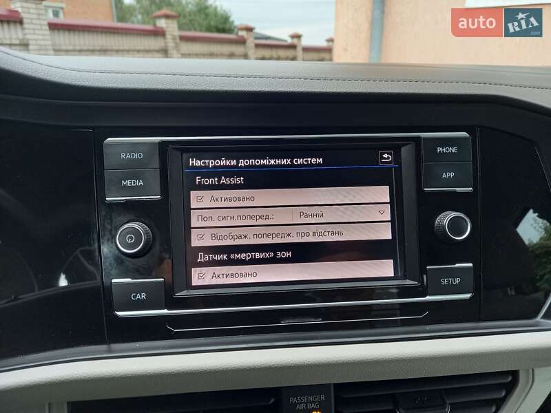 Седан Volkswagen Jetta 2018 в Львові фото 31 Седан Volkswagen Jetta 2018 в Львові