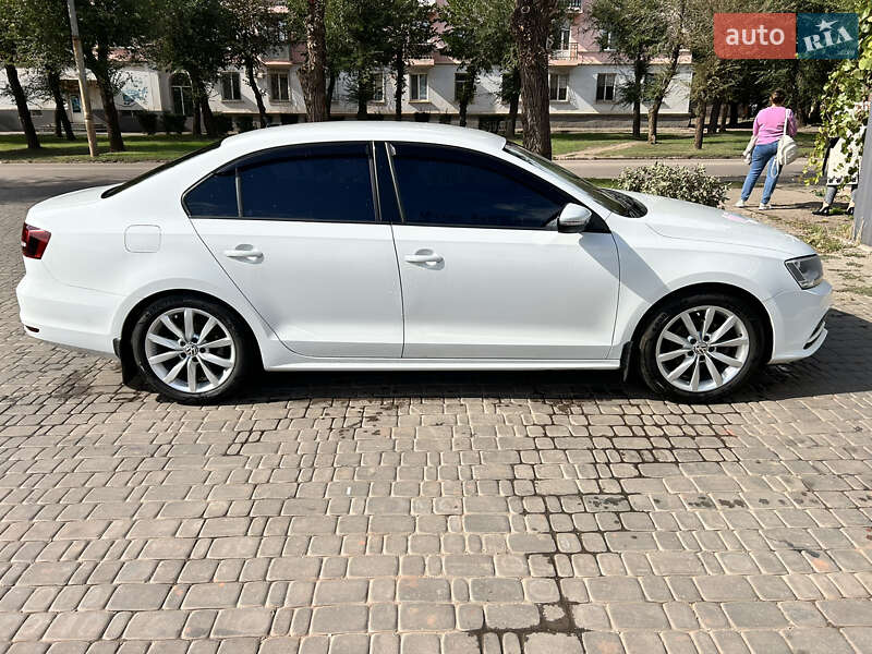 Седан Volkswagen Jetta 2016 в Кривому Розі фото 2 Седан Volkswagen Jetta 2016 в Кривому Розі