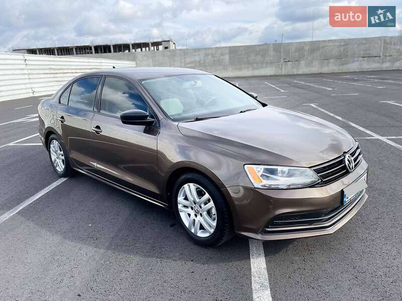 Седан Volkswagen Jetta 2014 в Львові