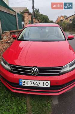 Седан Volkswagen Jetta 2015 в Киеве