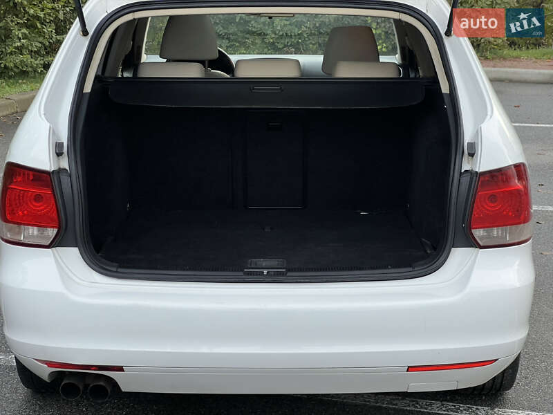 Универсал Volkswagen Jetta 2010 в Киеве фото 47 Универсал Volkswagen Jetta 2010 в Киеве