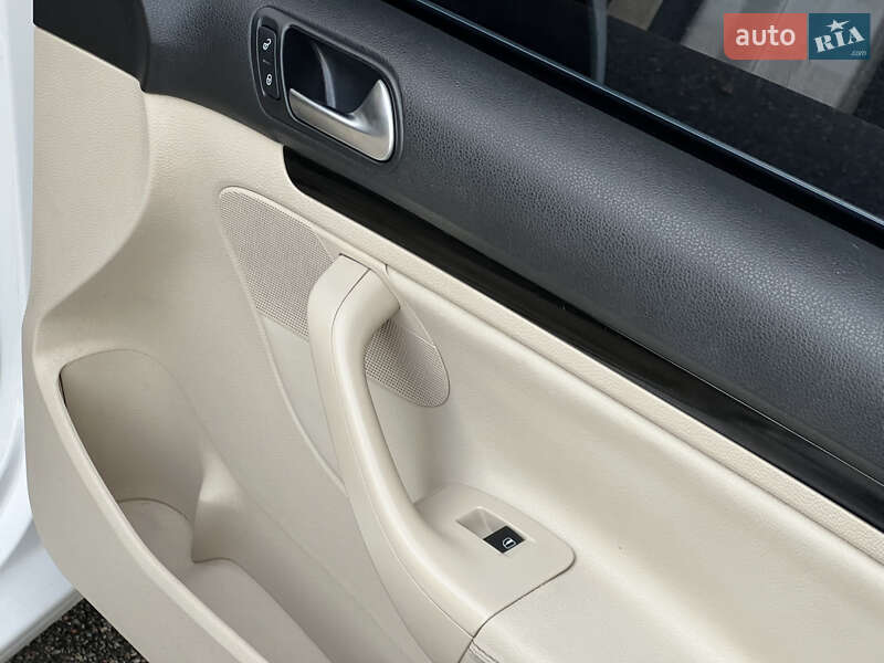 Универсал Volkswagen Jetta 2010 в Киеве фото 57 Универсал Volkswagen Jetta 2010 в Киеве