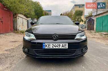 Седан Volkswagen Jetta 2014 в Днепре