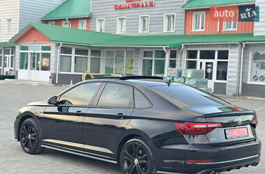 Седан Volkswagen Jetta 2020 в 