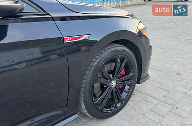 Седан Volkswagen Jetta 2020 в 