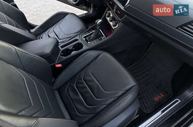 Седан Volkswagen Jetta 2020 в 