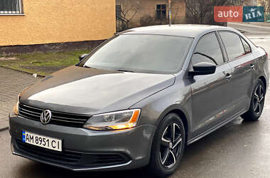 Седан Volkswagen Jetta 2011 в Ивано-Франковске