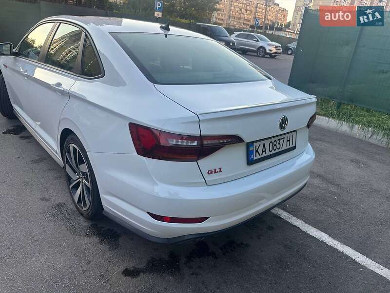 Седан Volkswagen Jetta 2019 в Києві