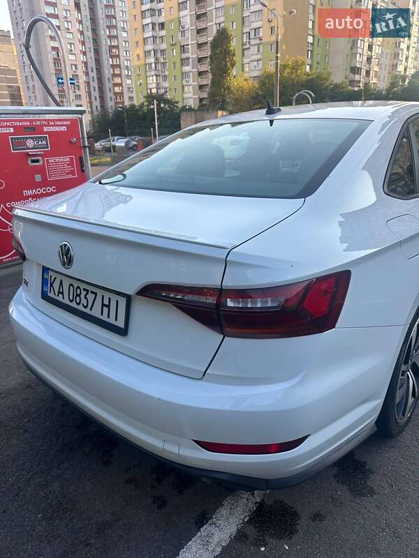 Седан Volkswagen Jetta 2019 в Києві