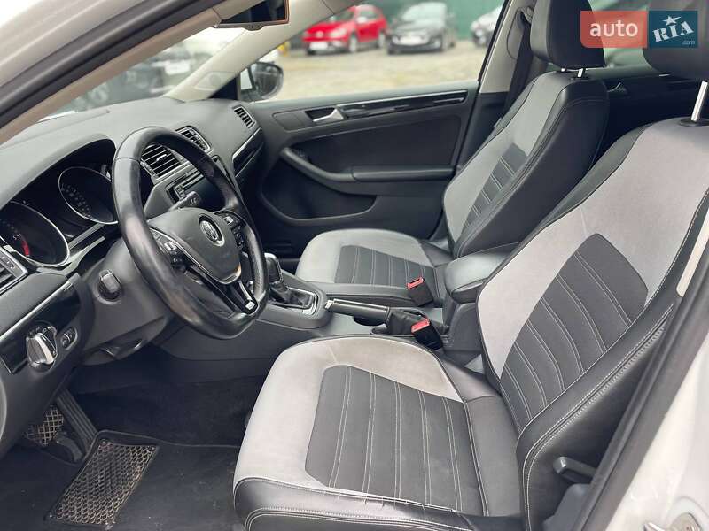 Седан Volkswagen Jetta 2016 в Одессе фото 10 Седан Volkswagen Jetta 2016 в Одессе