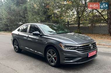 Седан Volkswagen Jetta 2019 в Днепре
